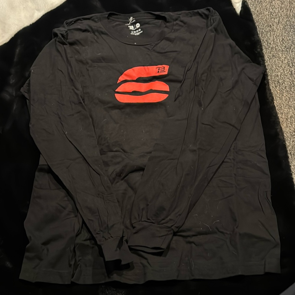 Tom Brady TB12 Black/Red Super Bowl Champion T-Shirt XL